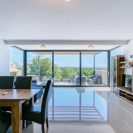 Deneris - App With Private Pool Apartment *