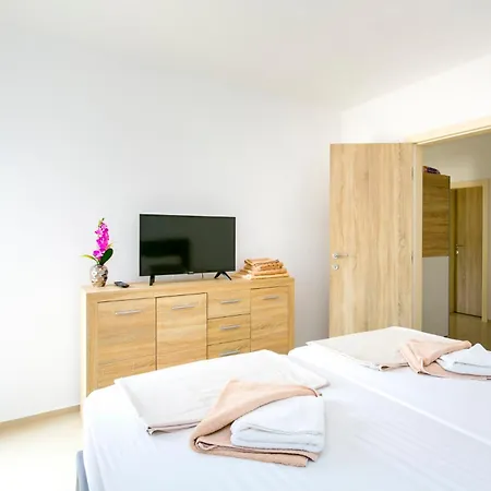 公寓 Deneris - App With Private Pool Ližnjan