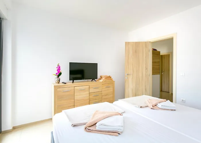 아파트 Deneris - App With Private Pool Ližnjan